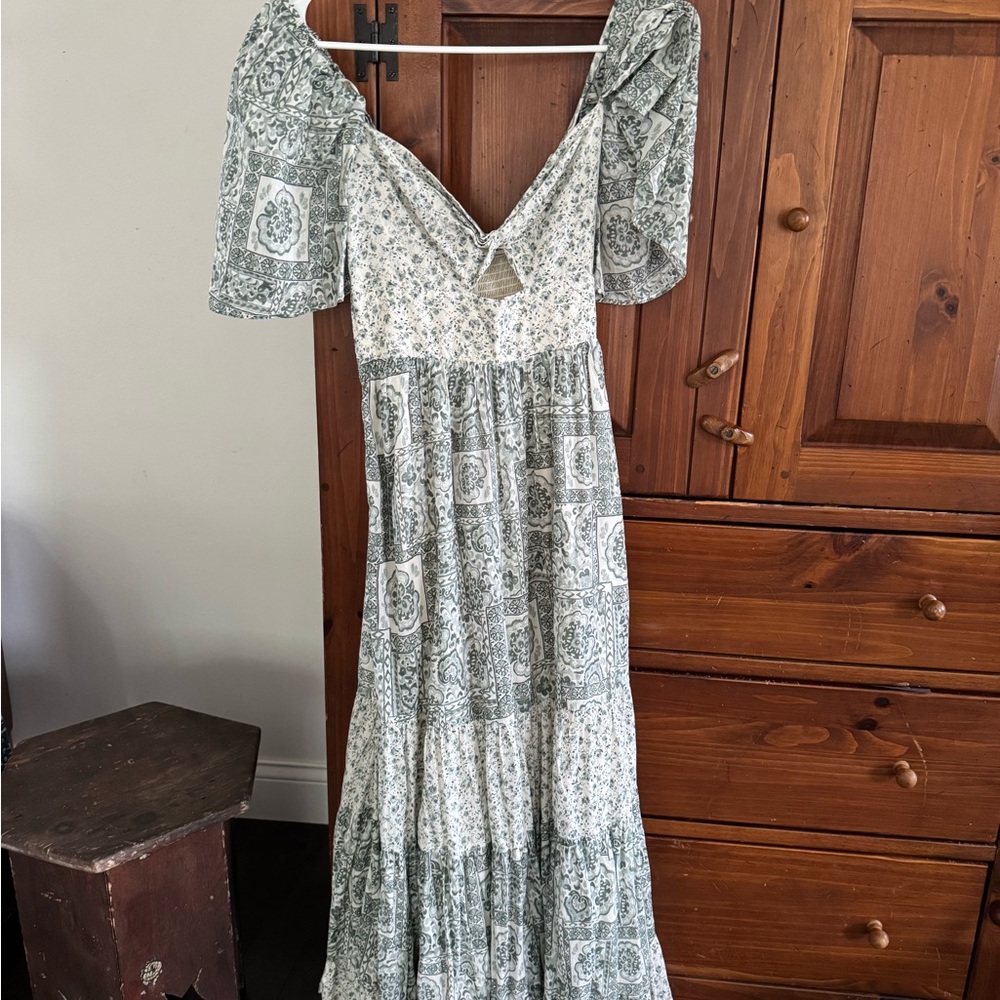 Abercrombie & Fitch Sage Green Floral Patchwork Maxi Dress - Picture 1 of 5